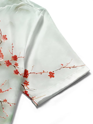 men's floral shirt close-up short sleeve