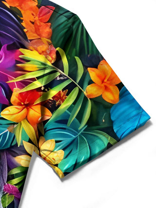 men's Hawaiian shirt close-up short sleeve