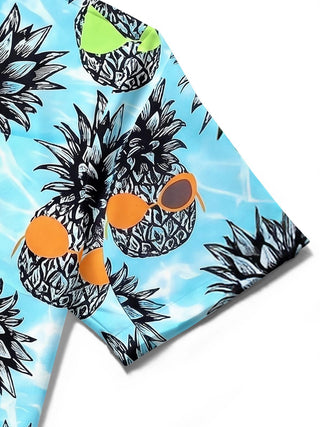 men's Hawaiian shirt close-up short sleeve