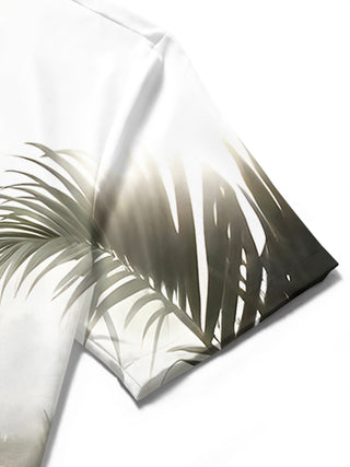men's Hawaiian shirt close-up short sleeve