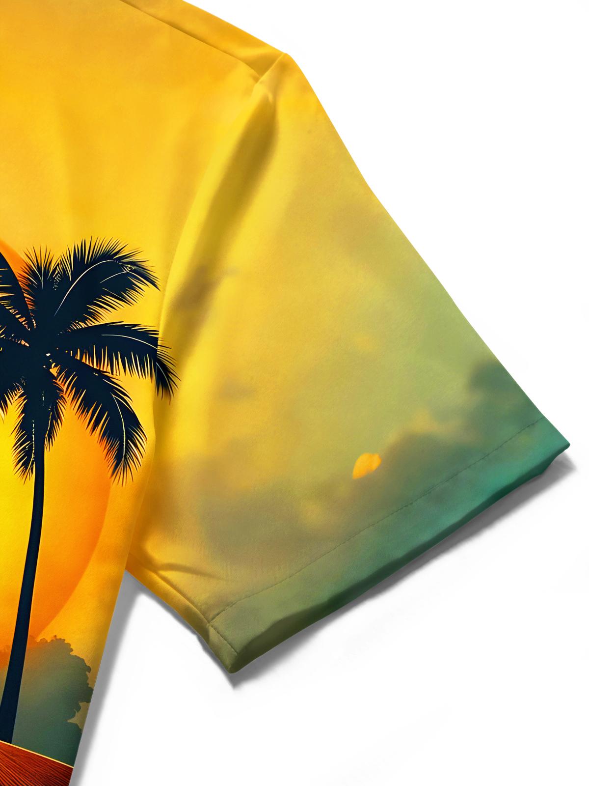 men's Hawaiian shirt close-up short sleeve