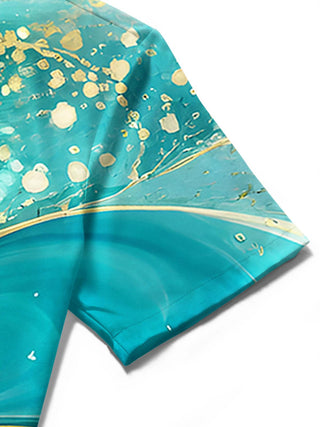 men's Hawaiian shirt close-up short sleeve