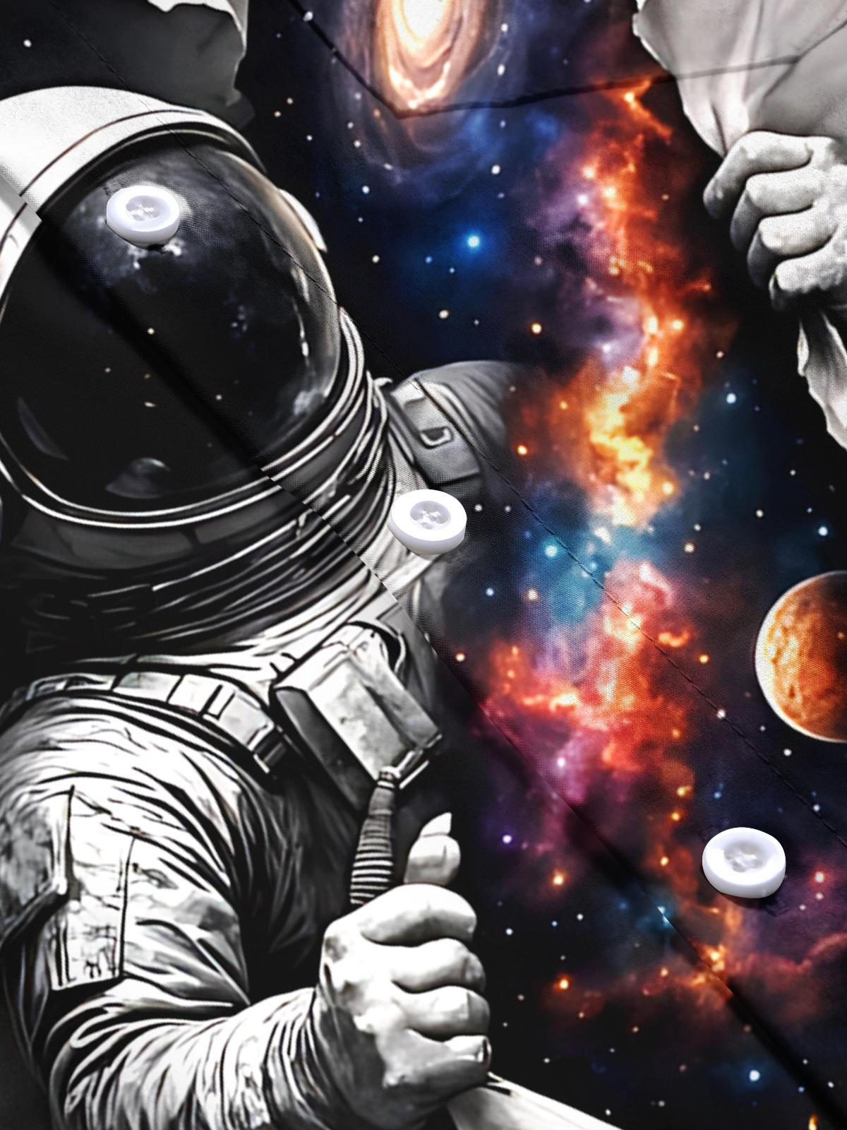 Space Astronaut Print Men's Pocket Short Sleeve Shirts