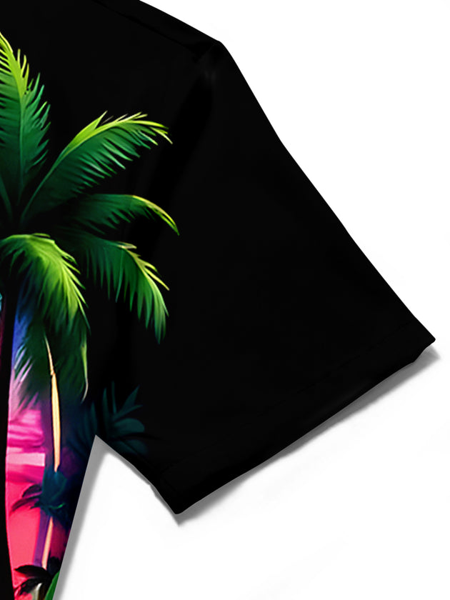 men's Hawaiian shirt close-up short sleeve