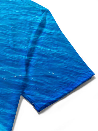 men's Hawaiian shirt close-up short sleeve