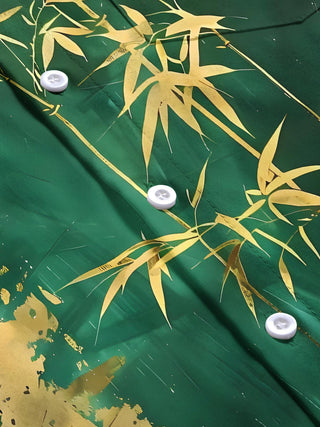 Men's bamboo print short sleeve pocket shirt close-up detail