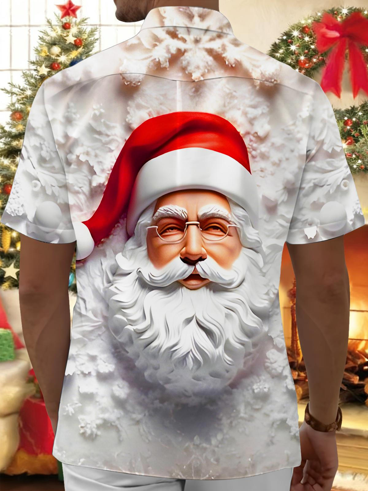 Santa Claus Art Relief Christmas Men's Pocket Short Sleeve Shirts