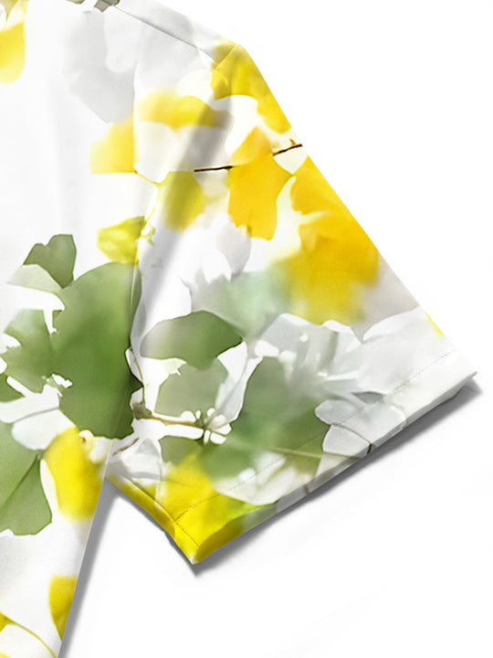 men's Hawaiian shirt close-up short sleeve