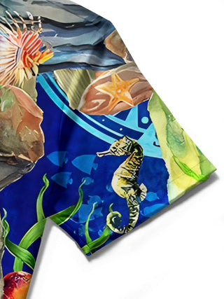 men's printed shirt close-up short sleeve