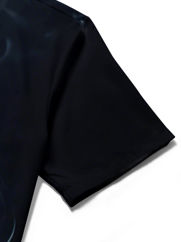 men's printed shirt close-up short sleeve
